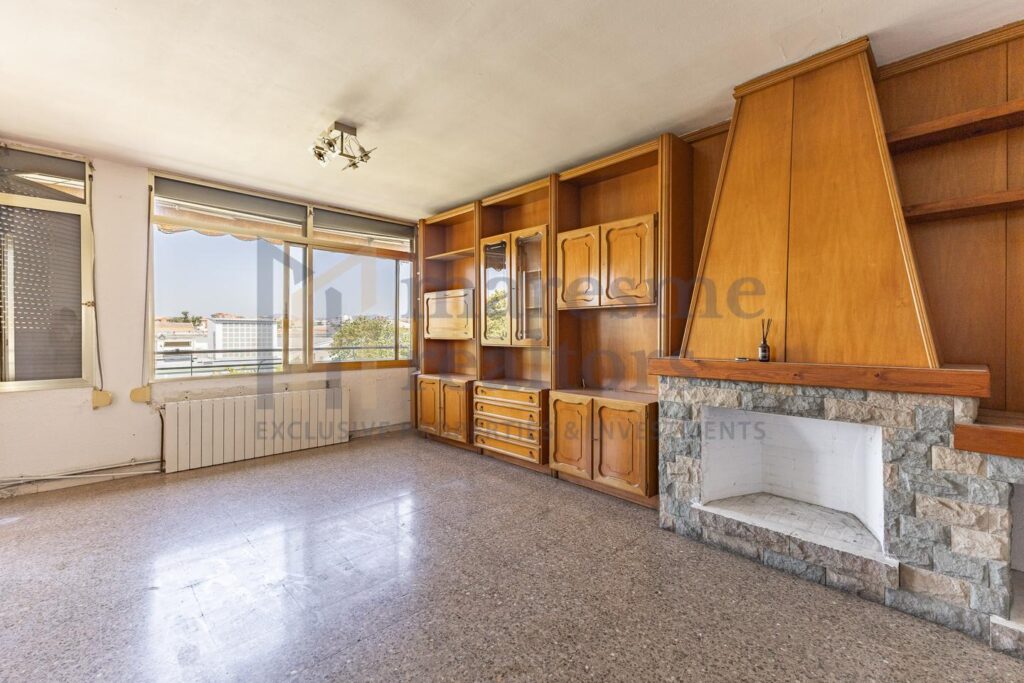 Piso amplio, exterior y listo para entrar a vivir en Sabadell Sud